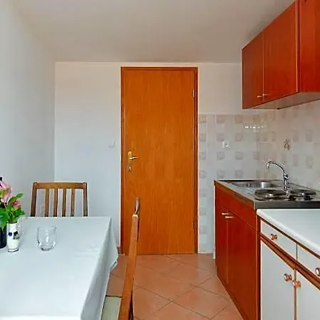 407 Hotell 4*