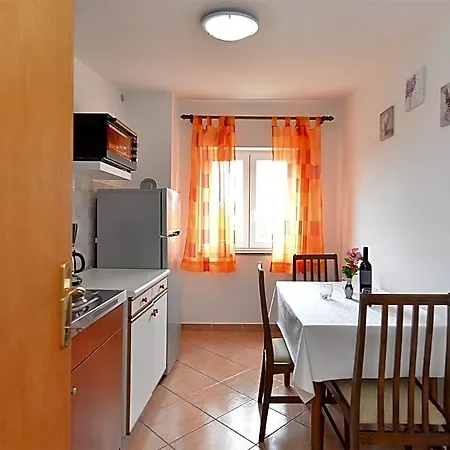 Hotell 407 4*
